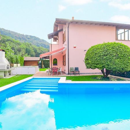 Jane E Jolie Holiday Home Private Swimming Pool Valbrona المظهر الخارجي الصورة