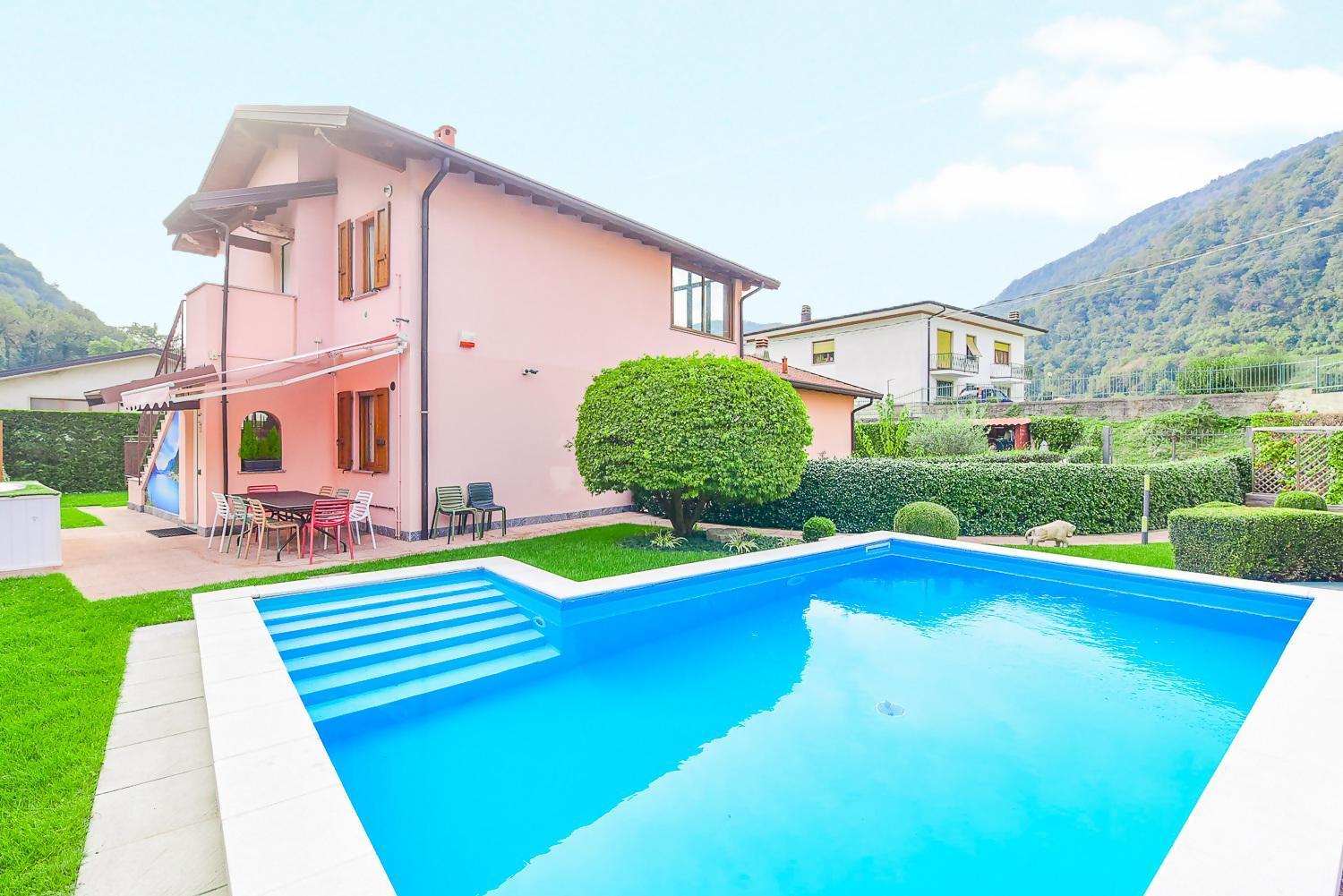 Jane E Jolie Holiday Home Private Swimming Pool Valbrona المظهر الخارجي الصورة